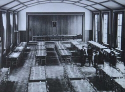 Churchill Hall dining room
