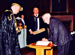 William Coldrick signs the Roll of Benefactors