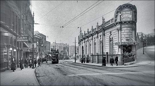 Historical photo of Merchant Venturers Building