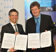 Professor Paul Weiss (left), Director of CNSI, and Professor Daniel Robert, Director of NSQI