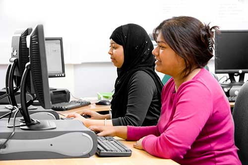 Image of Muslim women at work