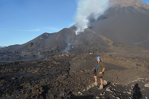 Ricardo standing near the 2014/2015 eruptive vent