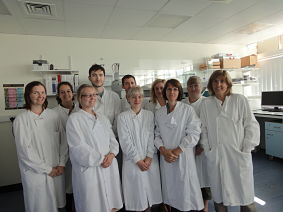 Wendy McArdle and her lab team