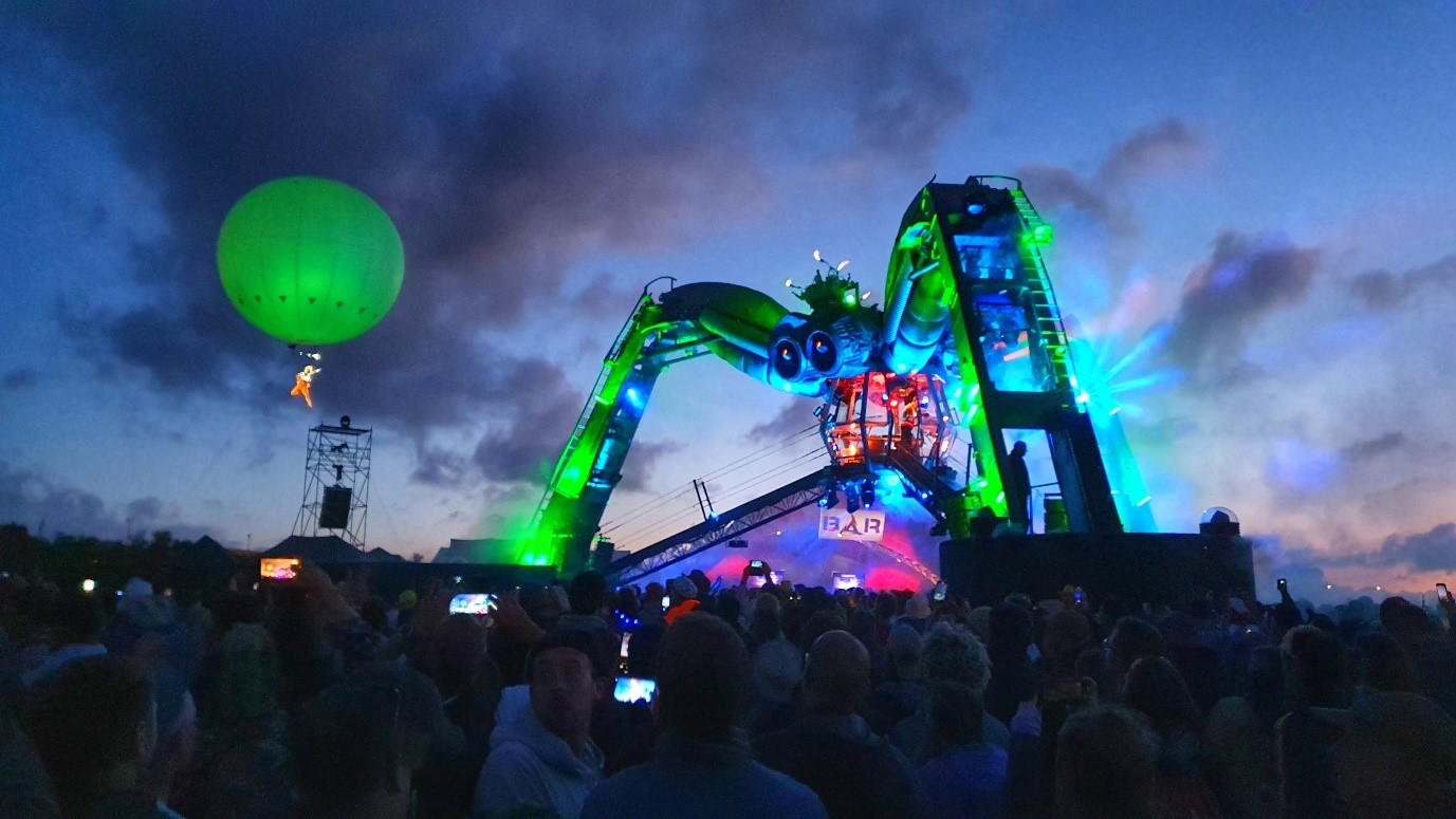 Image of mechanical spider at Glastonbury festival