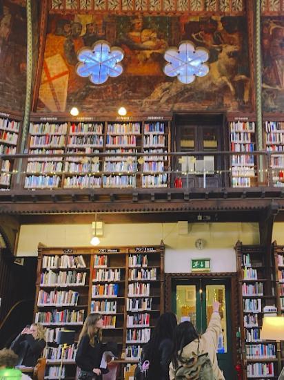 Wall and ceiling of Oxford Union Old Library