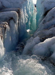 Meltwaters plunge to the bottom of the Greenland ice sheet