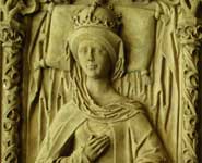 Figure of Queen Eadgyth on top of the cenotaph from 1510