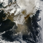 A natural-color NASA satellite image, acquired by the Moderate Resolution Imaging Spectroradiometer (MODIS) aboard the Terra satellite, shows the towering ash plume from Iceland’s Grimsvotn Volcano