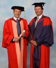 Professor Geoffrey Parker receives his honorary degree from Professor Innes Cuthill