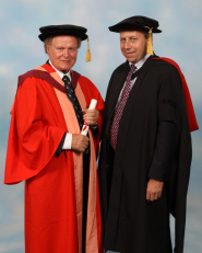 Professor Sir Nicholas Wright receives his honorary degree from Professor Peter Mathieson, Dean of Medicine and Dentistry