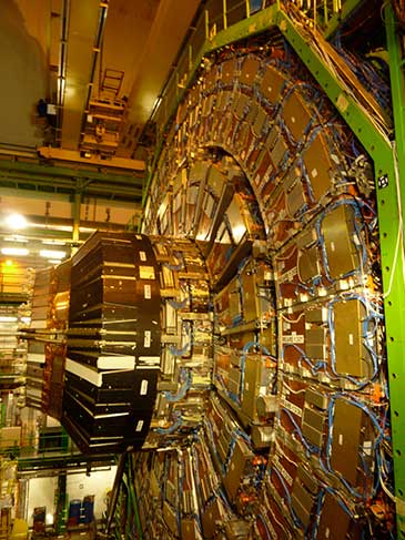 Image of the CMS detector at CERN