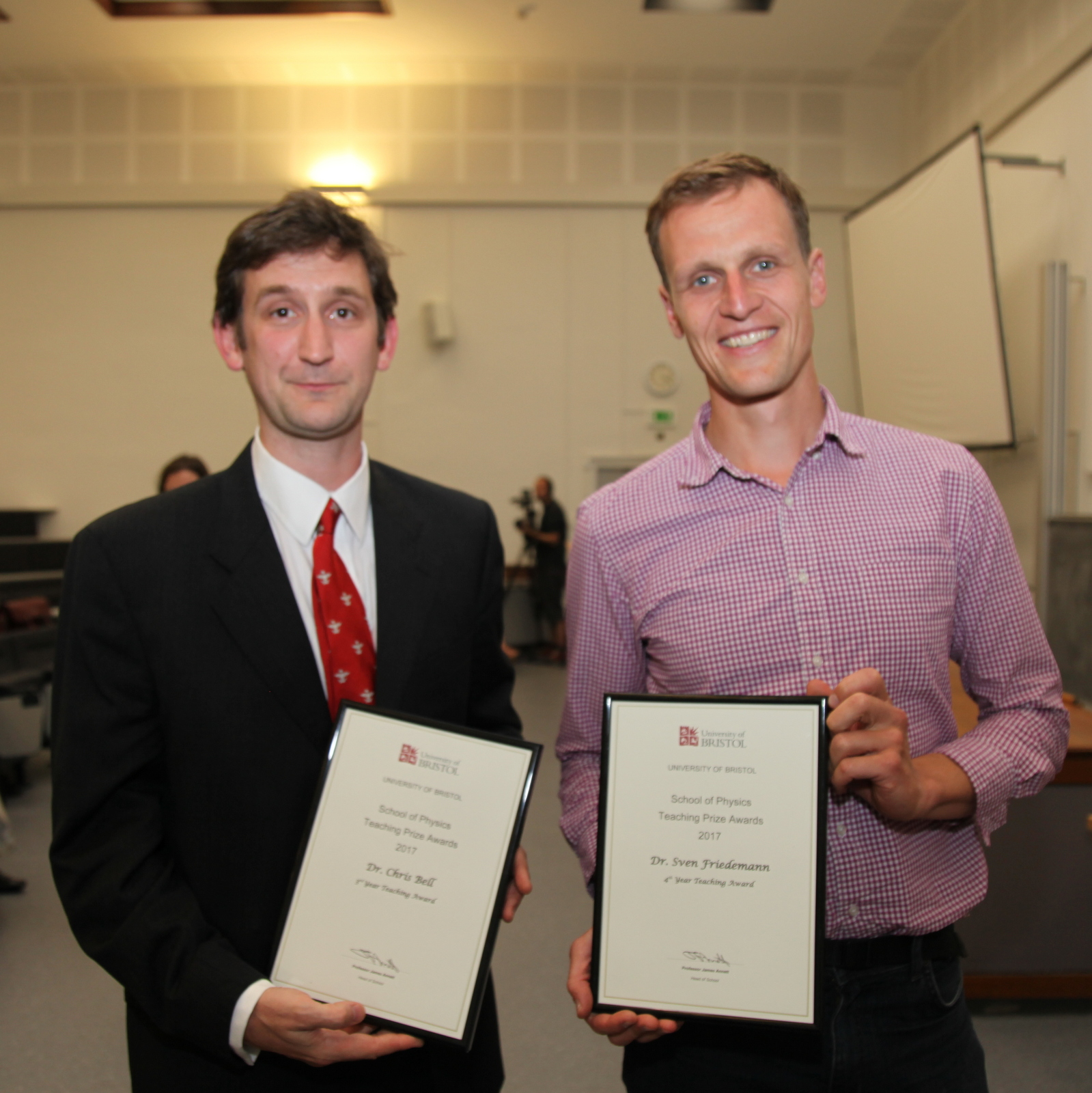 Teaching Prize for Chris Bell and Sven Friedemann